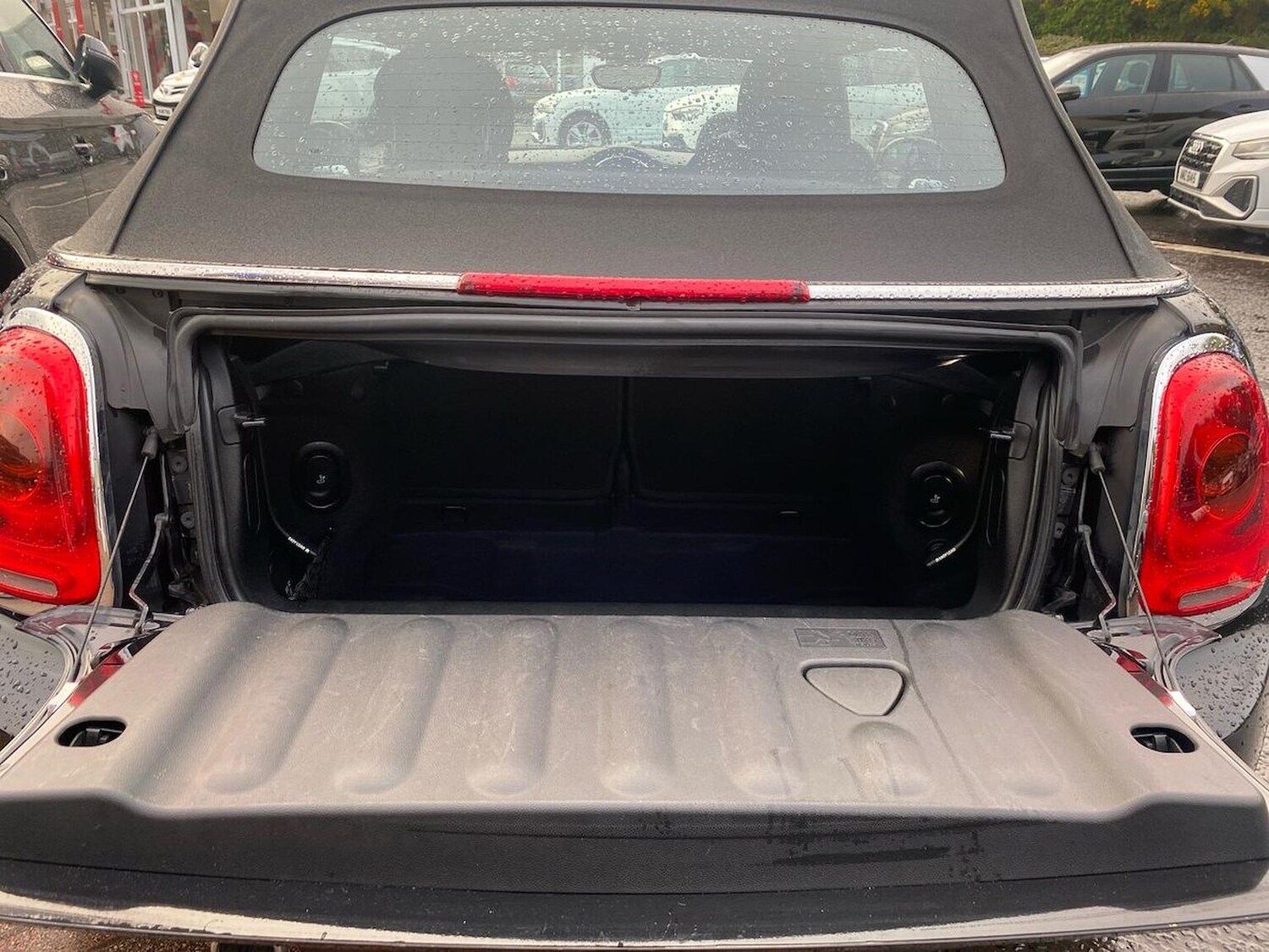 Used MINI Convertible 2017 for sale - 76281140: Photo 17