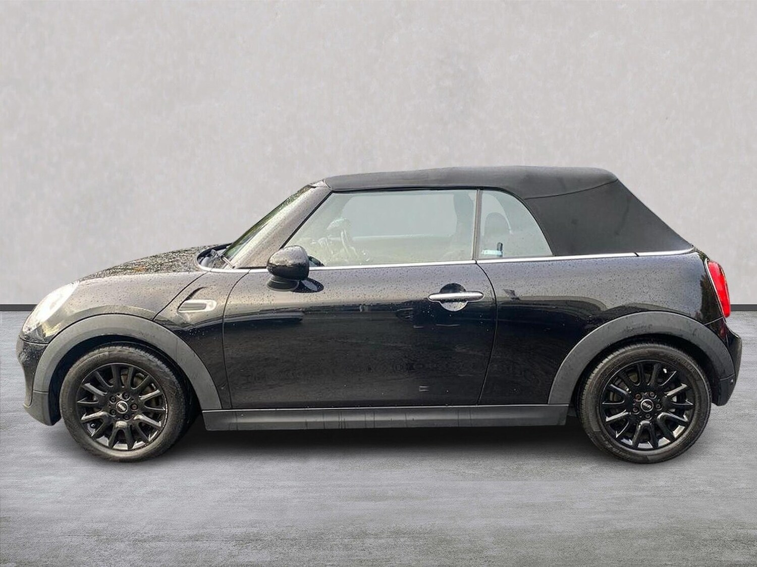 Used MINI Convertible 2017 for sale - 76281140: Photo 19