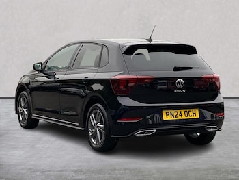 Used Volkswagen Polo 2024 for sale - 76107102: Photo 2
