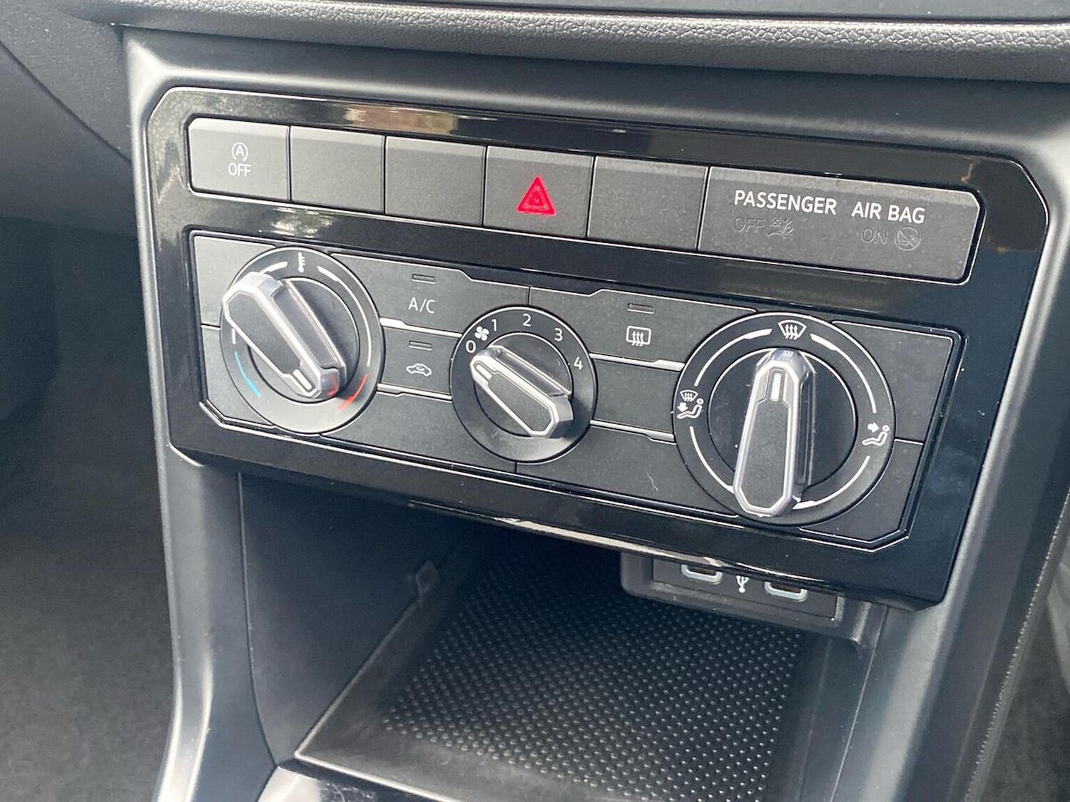 Used Volkswagen T-Cross 2023 for sale - 76107106: Photo 12