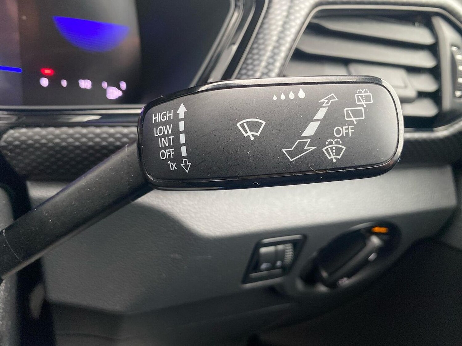 Used Volkswagen T-Cross 2023 for sale - 76107106: Photo 26