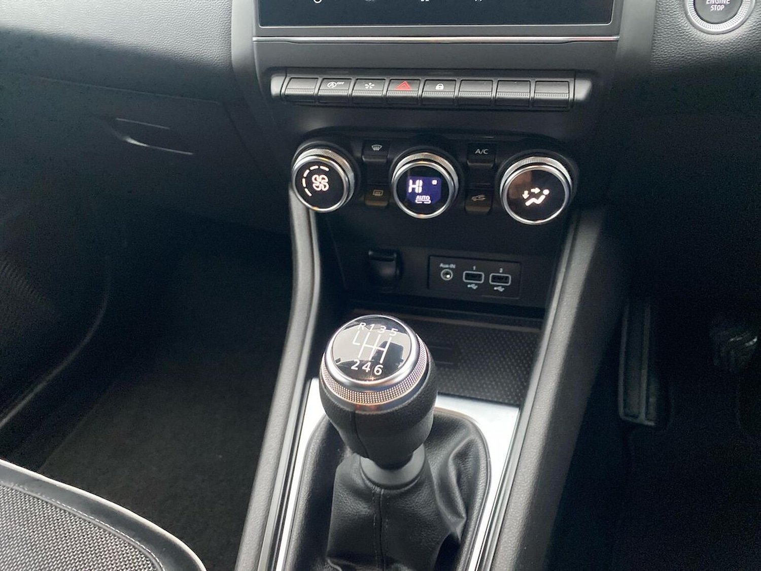 Used Renault Captur 2022 for sale - 76877961: Photo 12