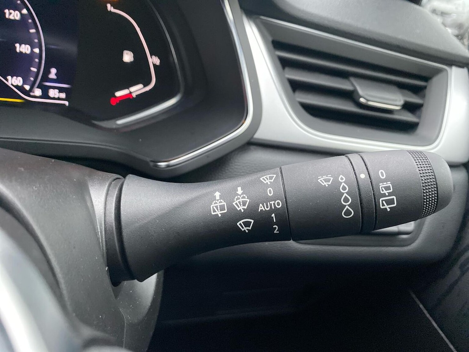 Used Renault Captur 2022 for sale - 76877961: Photo 28