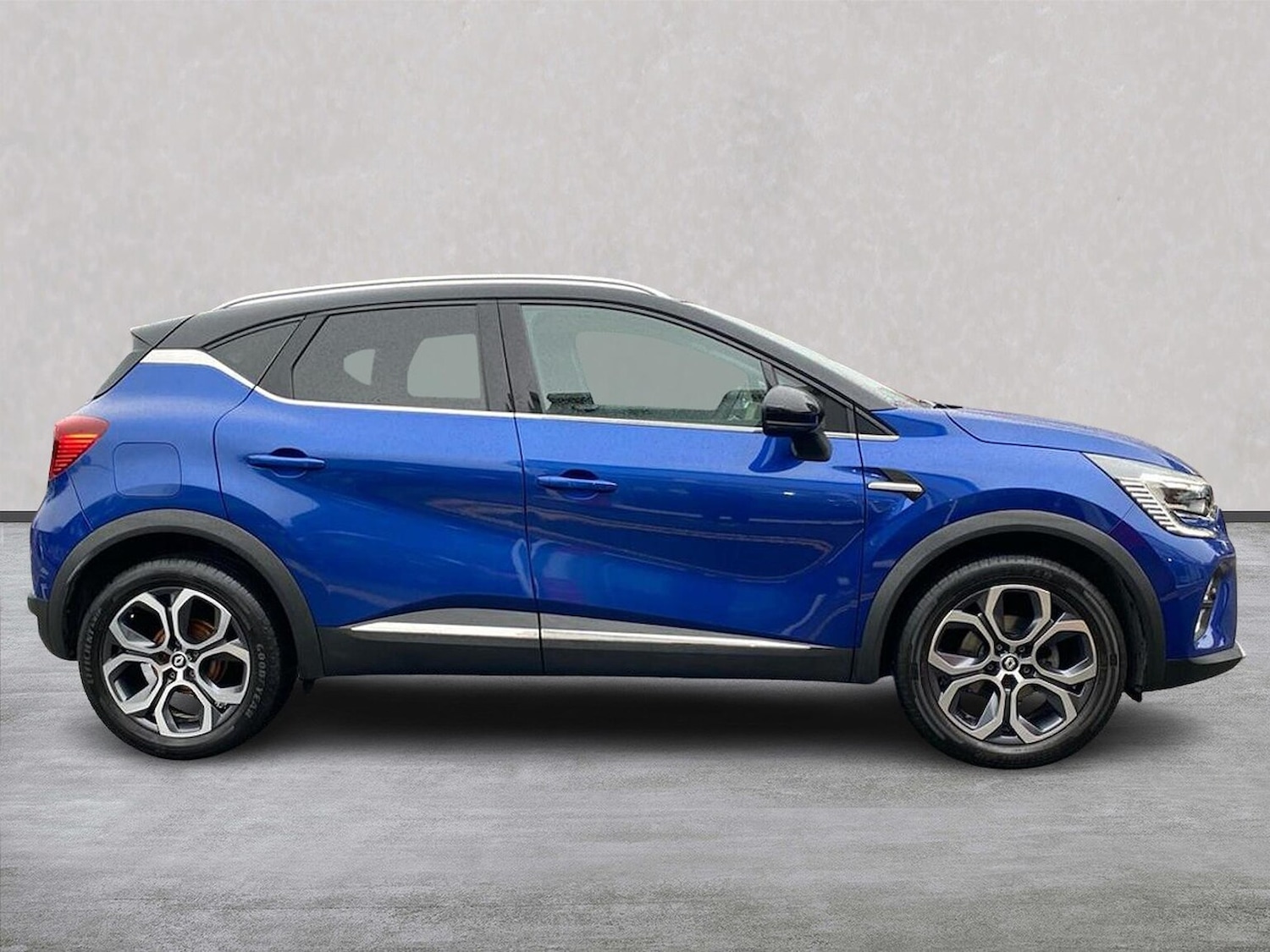 Used Renault Captur 2022 for sale - 76877961: Photo 3