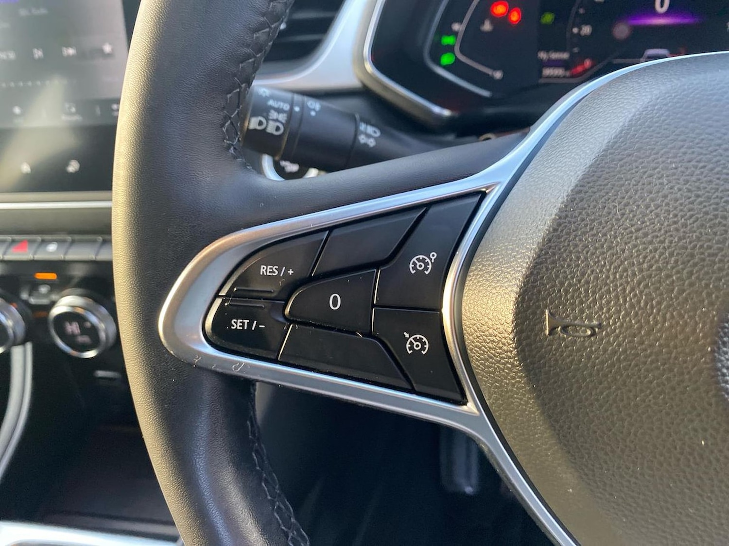 Used Renault Captur 2022 for sale - 77572921: Photo 25