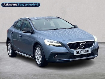 Used Volvo V40 2017 for sale - 78324380: Photo