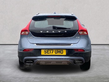 Used Volvo V40 2017 for sale - 78324380: Photo