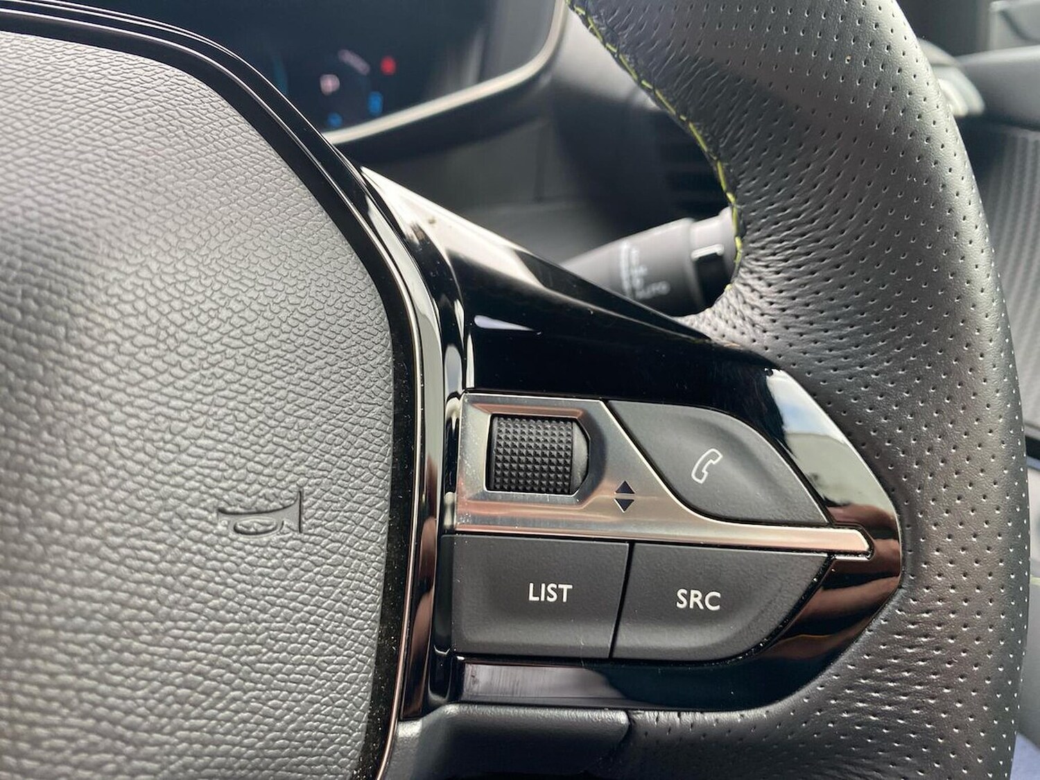 Used Peugeot 2008 2023 for sale - 78195611: Photo 29