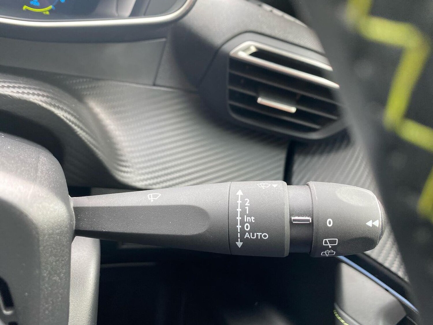 Used Peugeot 2008 2023 for sale - 78195611: Photo 30