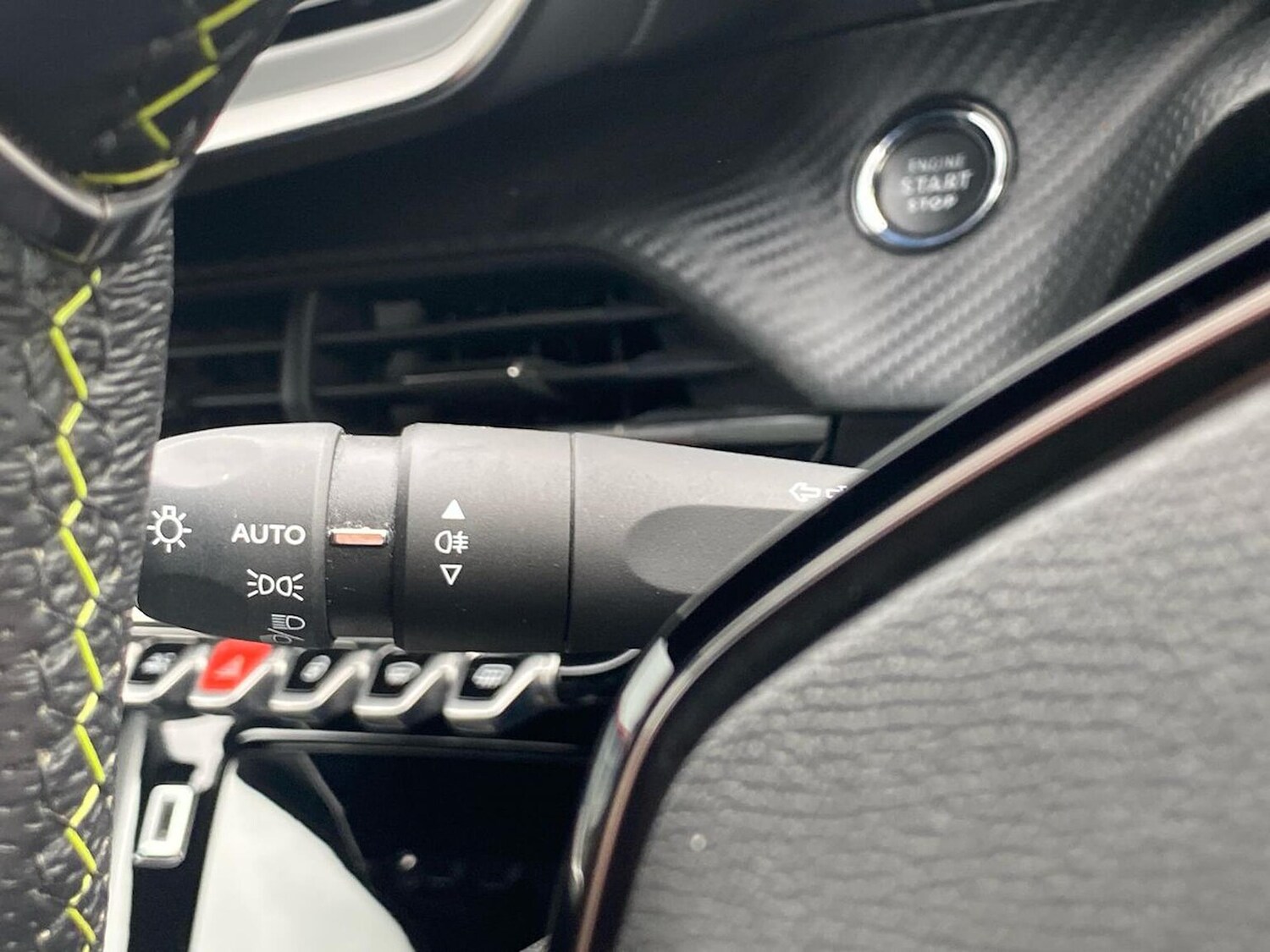 Used Peugeot 2008 2023 for sale - 78195611: Photo 31