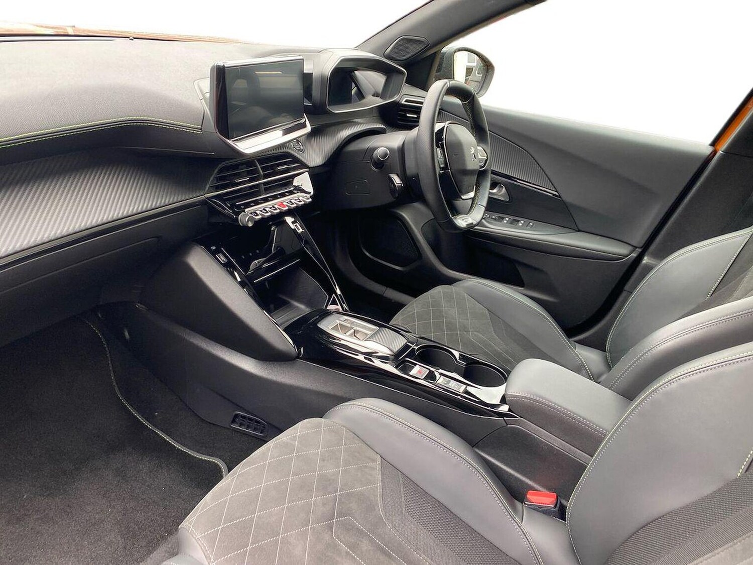 Used Peugeot 2008 2023 for sale - 78195611: Photo 9