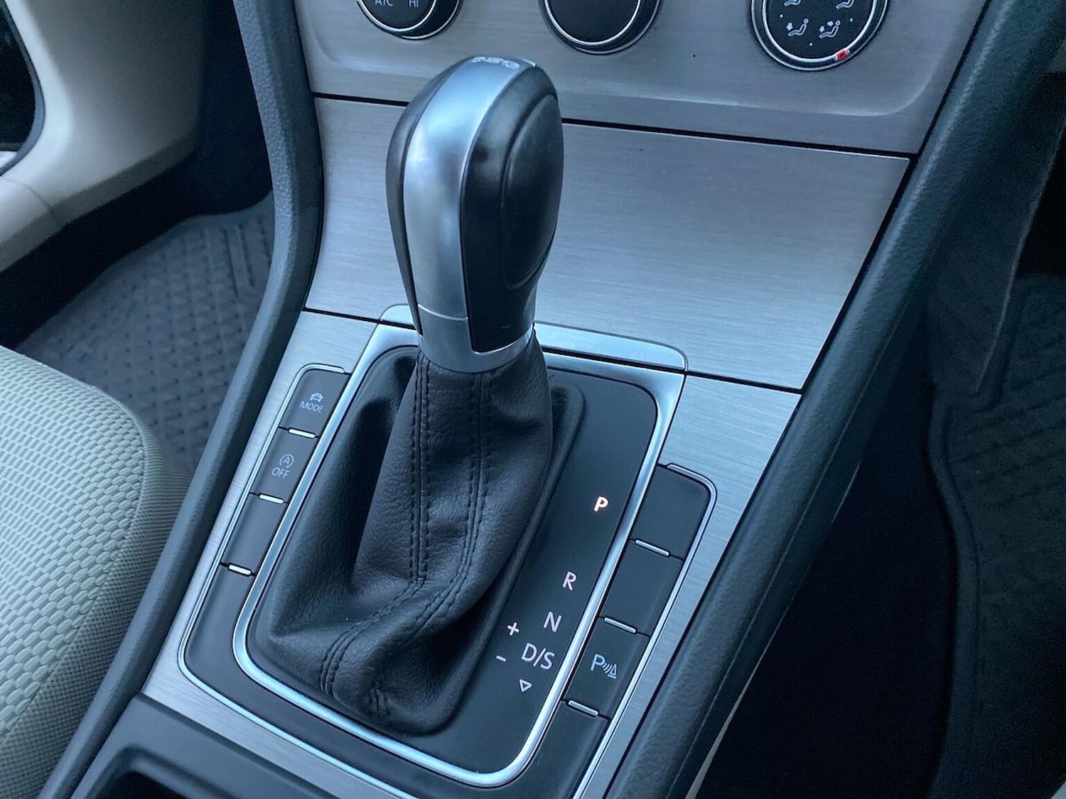 Used Volkswagen Golf 2015 for sale - 76864029: Photo 13