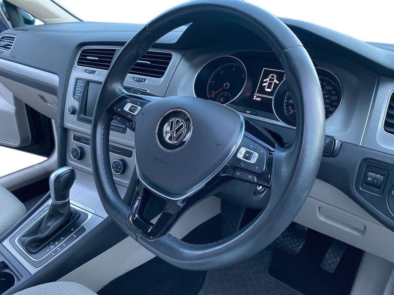 Used Volkswagen Golf 2015 for sale - 76864029: Photo 15