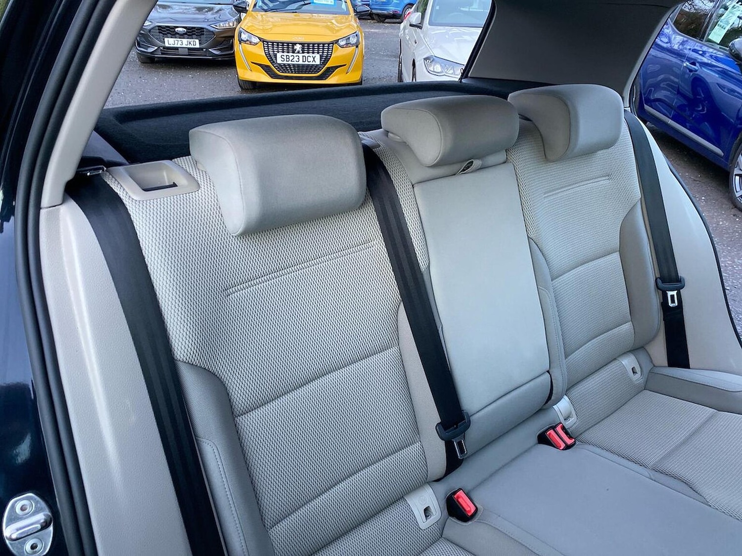 Used Volkswagen Golf 2015 for sale - 76864029: Photo 16