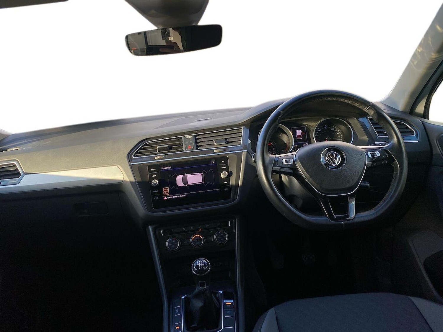 Used Volkswagen Tiguan 2018 for sale - 76785231: Photo 8