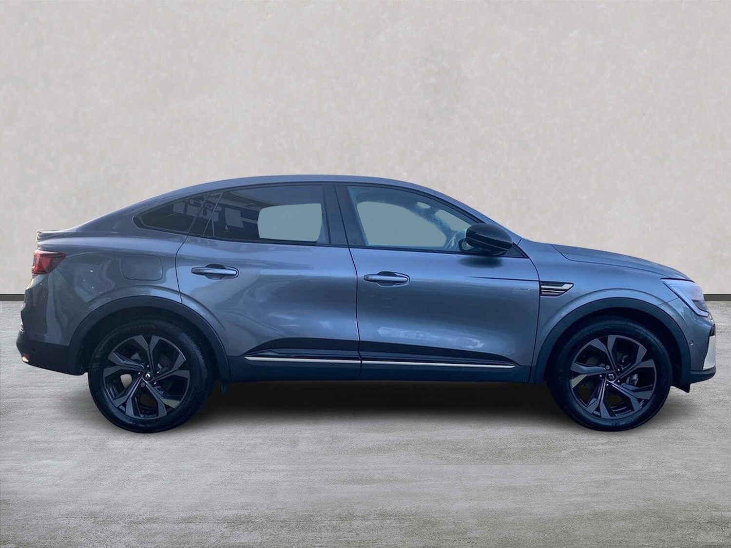 Used Renault Arkana 2023 for sale - 77069960: Photo 3