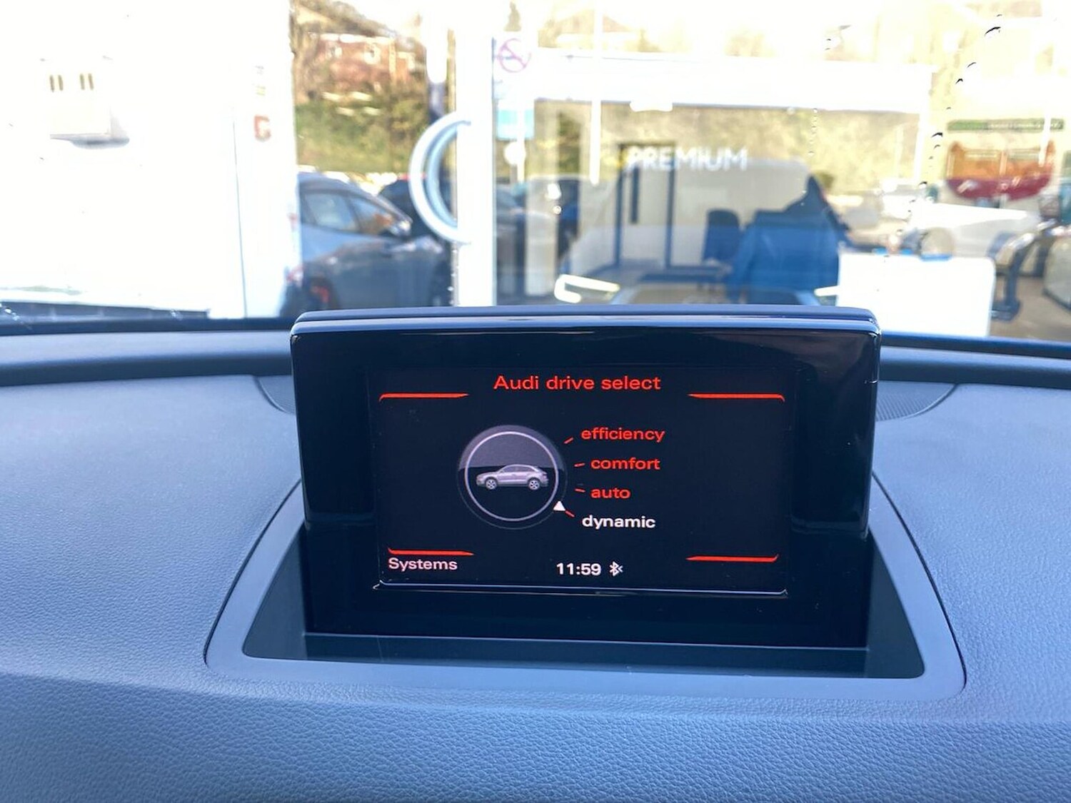 Used Audi Q3 2016 for sale - 77543822: Photo 24