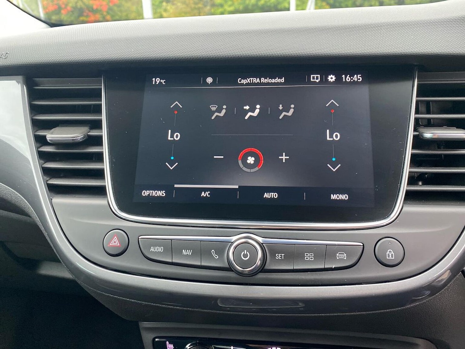 Used Vauxhall Crossland 2022 for sale - 75957144: Photo 23