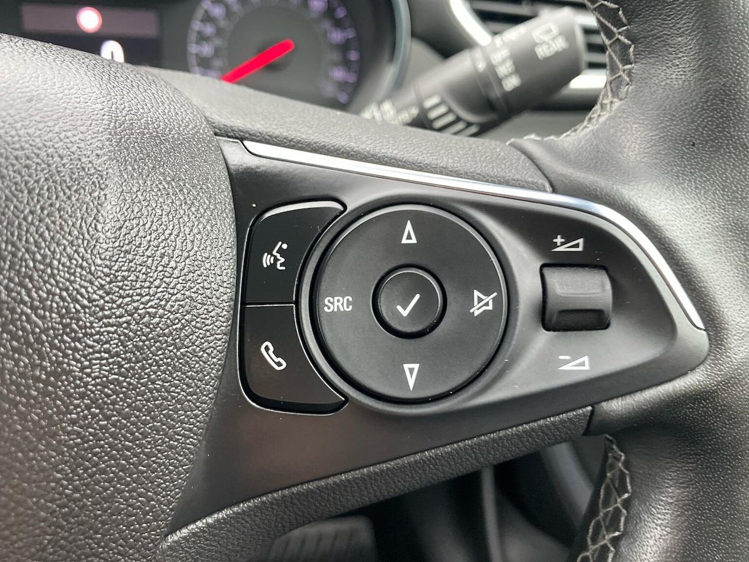 Used Vauxhall Crossland 2022 for sale - 75957144: Photo 24