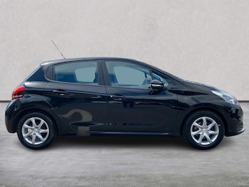 Used Peugeot 208 2018 for sale - 78756451: Photo