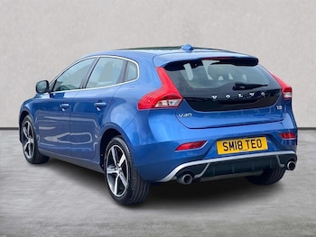 Used Volvo V40 2018 for sale - 78511931: Photo