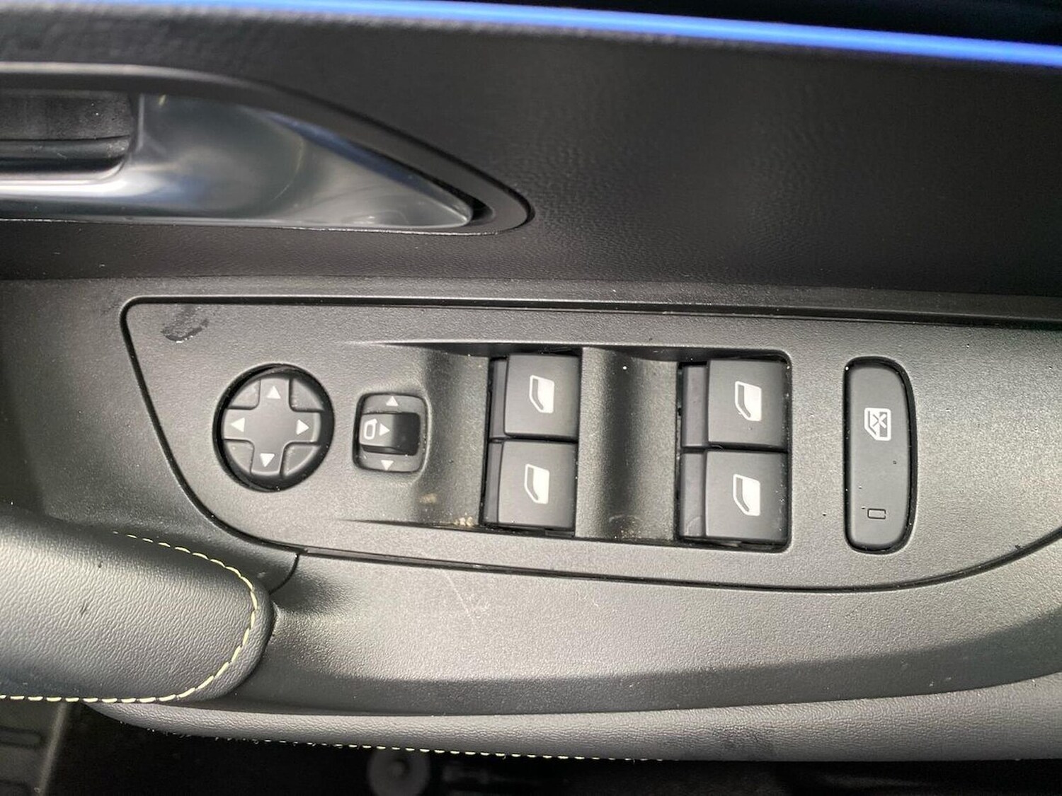 Used Peugeot 2008 2022 for sale - 76510723: Photo 21