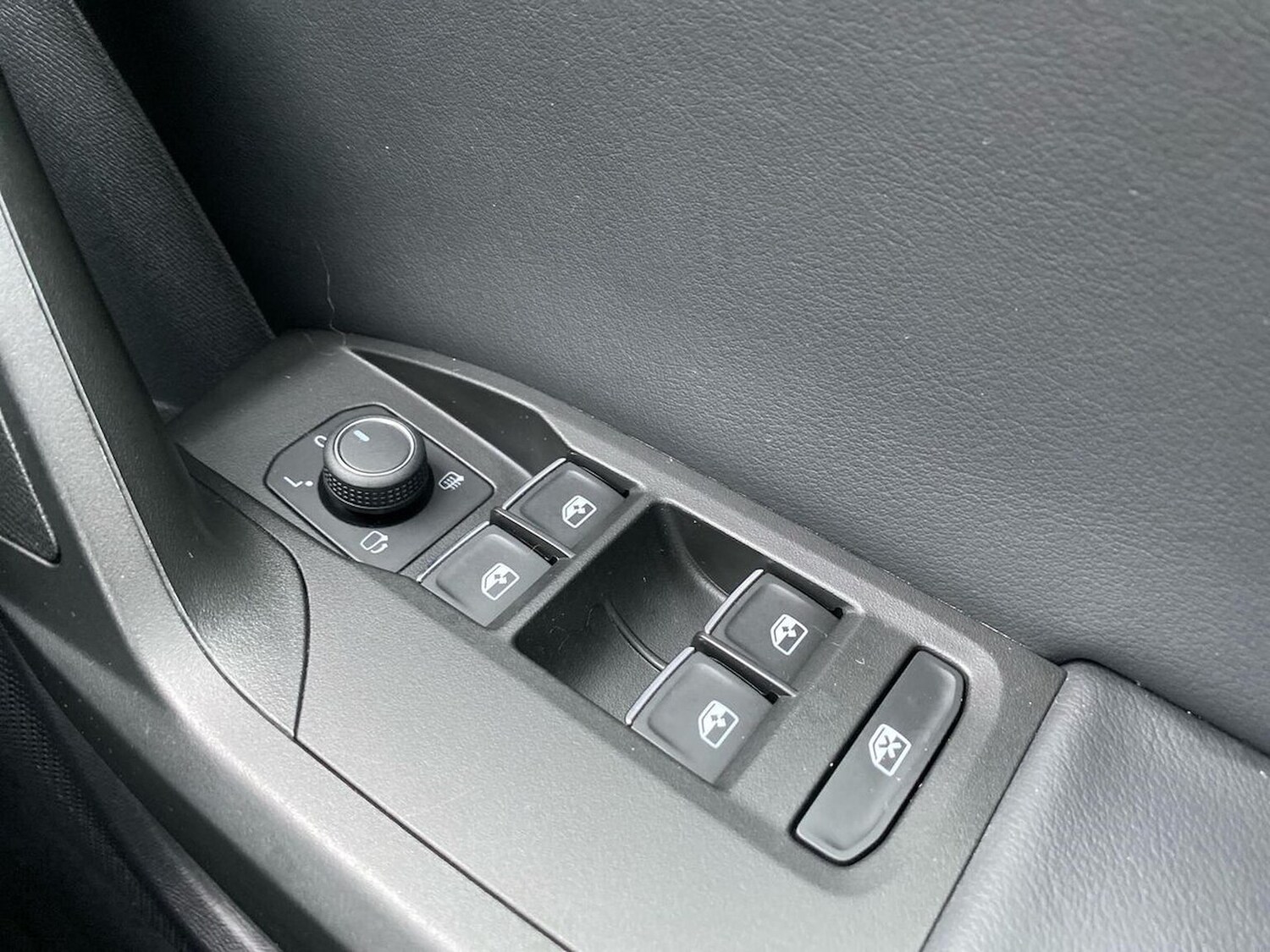 Used SEAT Leon 2021 for sale - 77489233: Photo 21