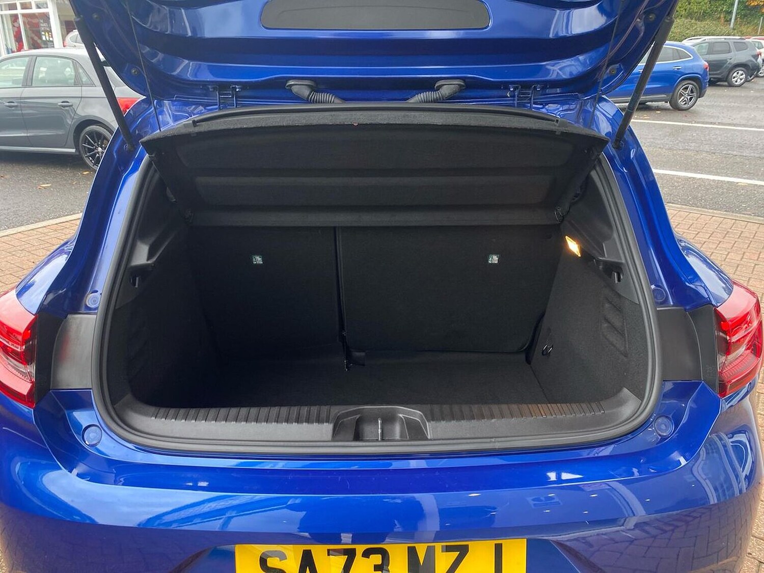 Used Renault Clio 2023 for sale - 77488975: Photo 17