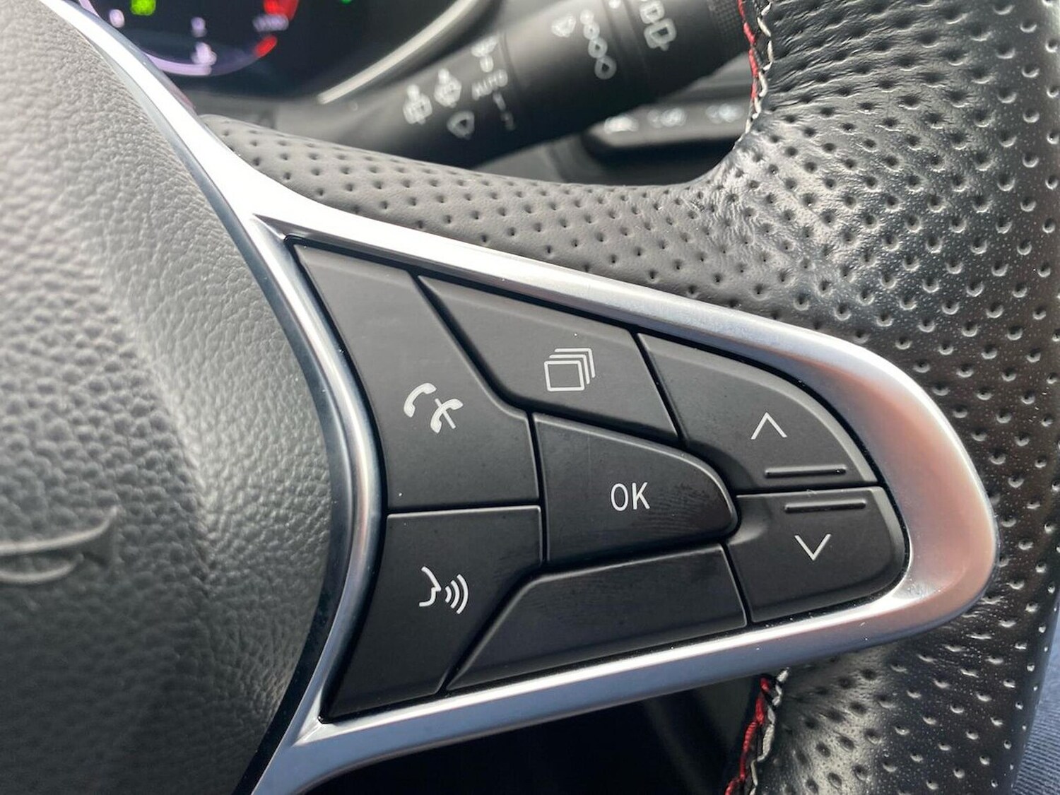 Used Renault Clio 2023 for sale - 77488975: Photo 27