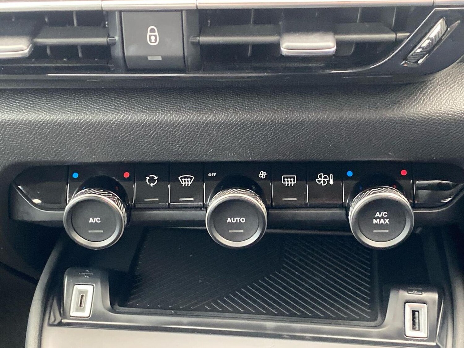 Used Citroen C4 2021 for sale - 76070223: Photo 12