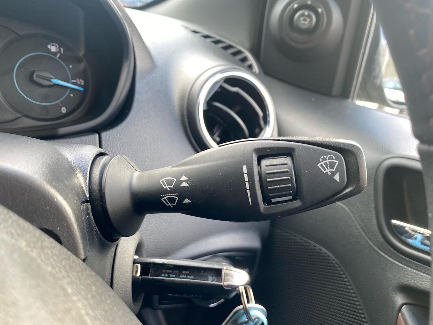 Used Ford Ka+ 2019 for sale - 76477239: Photo 26