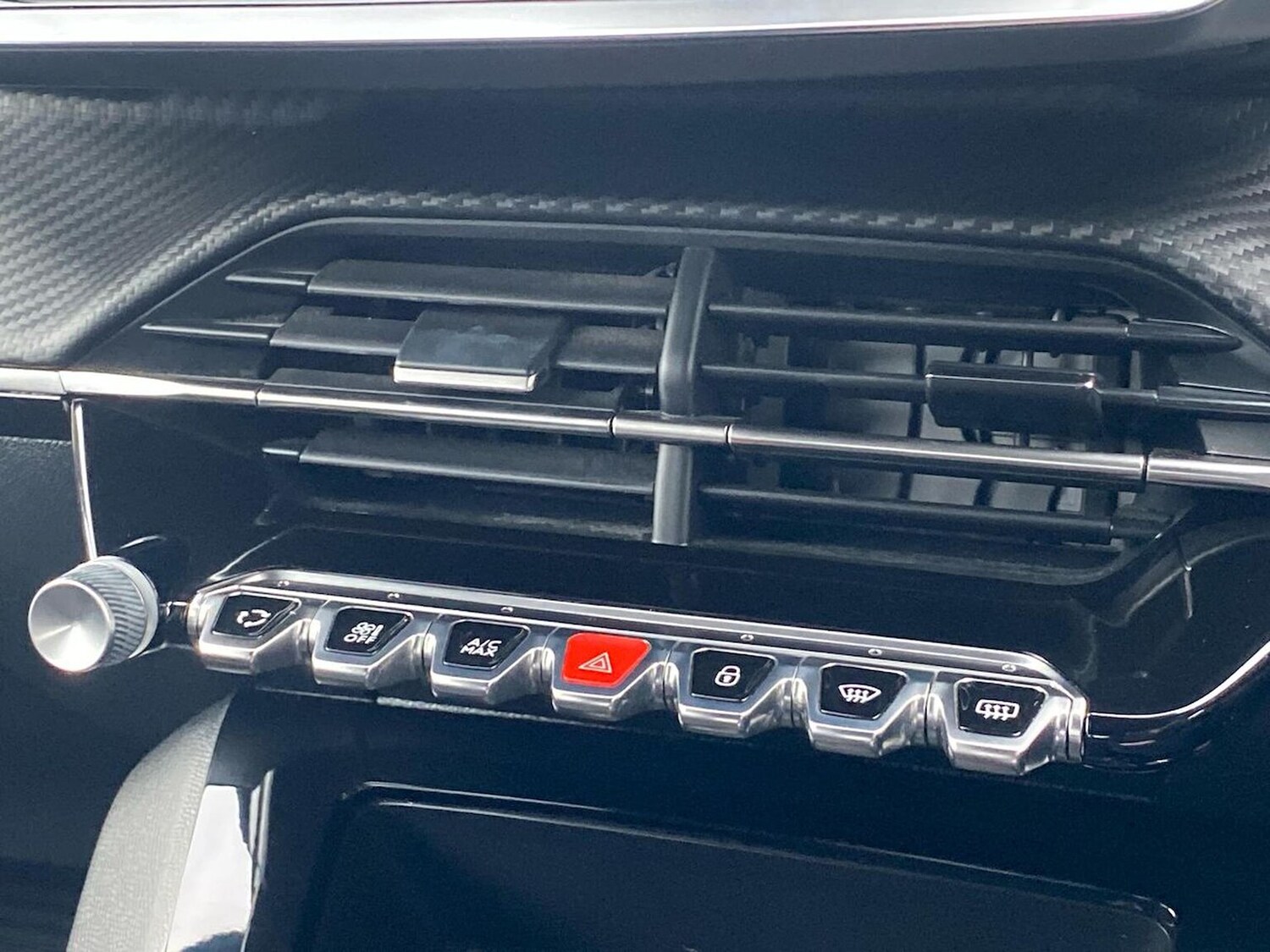 Used Peugeot 2008 2022 for sale - 77629298: Photo 12