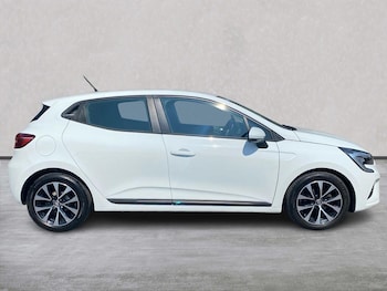 Used Renault Clio 2022 for sale - 79240490: Photo