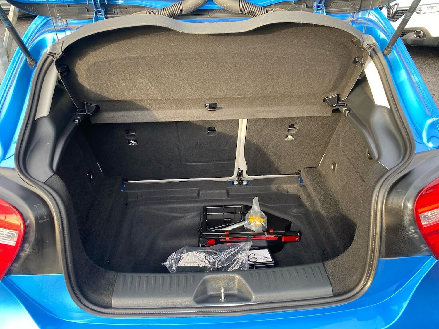 Used Mercedes-Benz A-Class 2015 for sale - 76725837: Photo 17