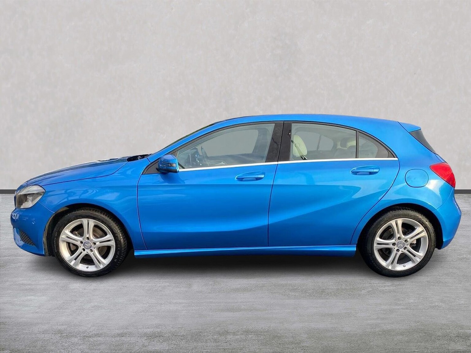 Used Mercedes-Benz A-Class 2015 for sale - 76725837: Photo 19