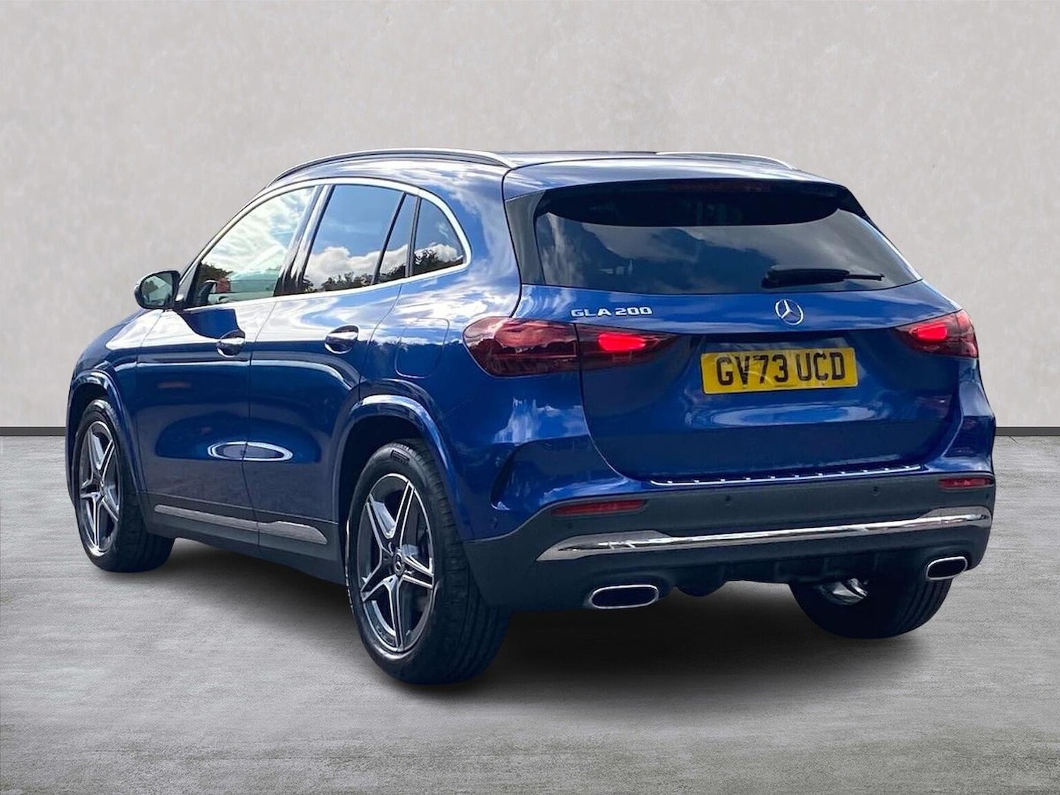 Used Mercedes-Benz GLA 2023 for sale - 76924571: Photo 2