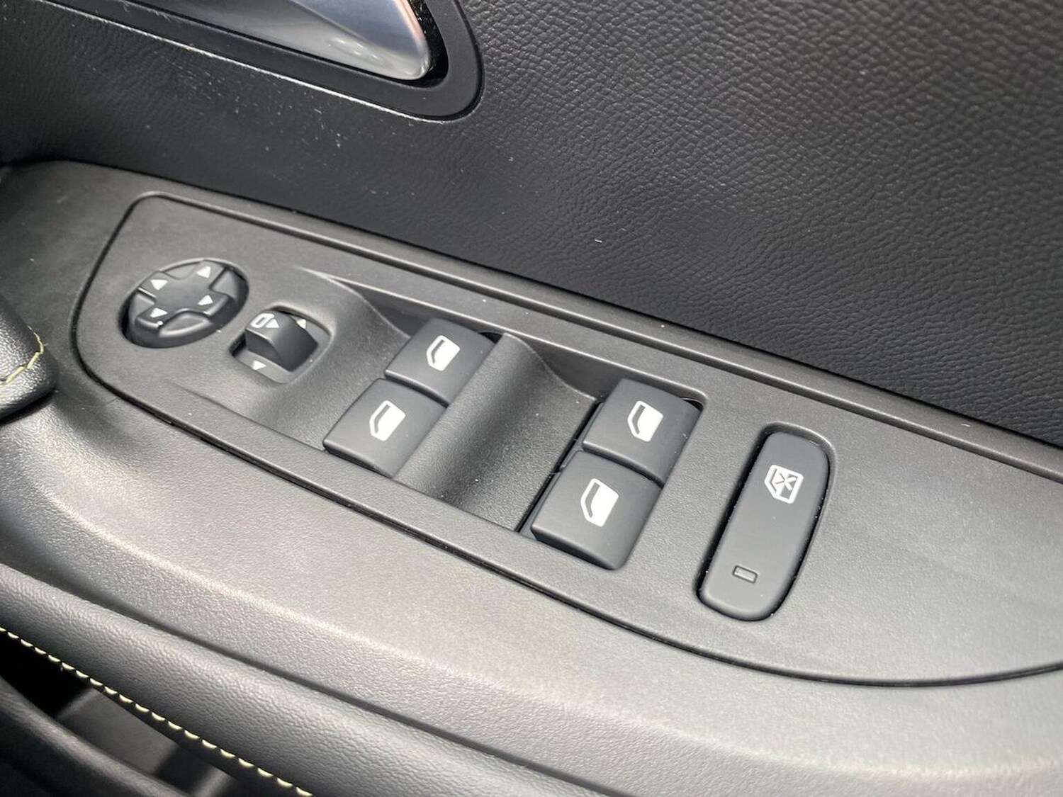 Used Peugeot 2008 2021 for sale - 78194225: Photo 23