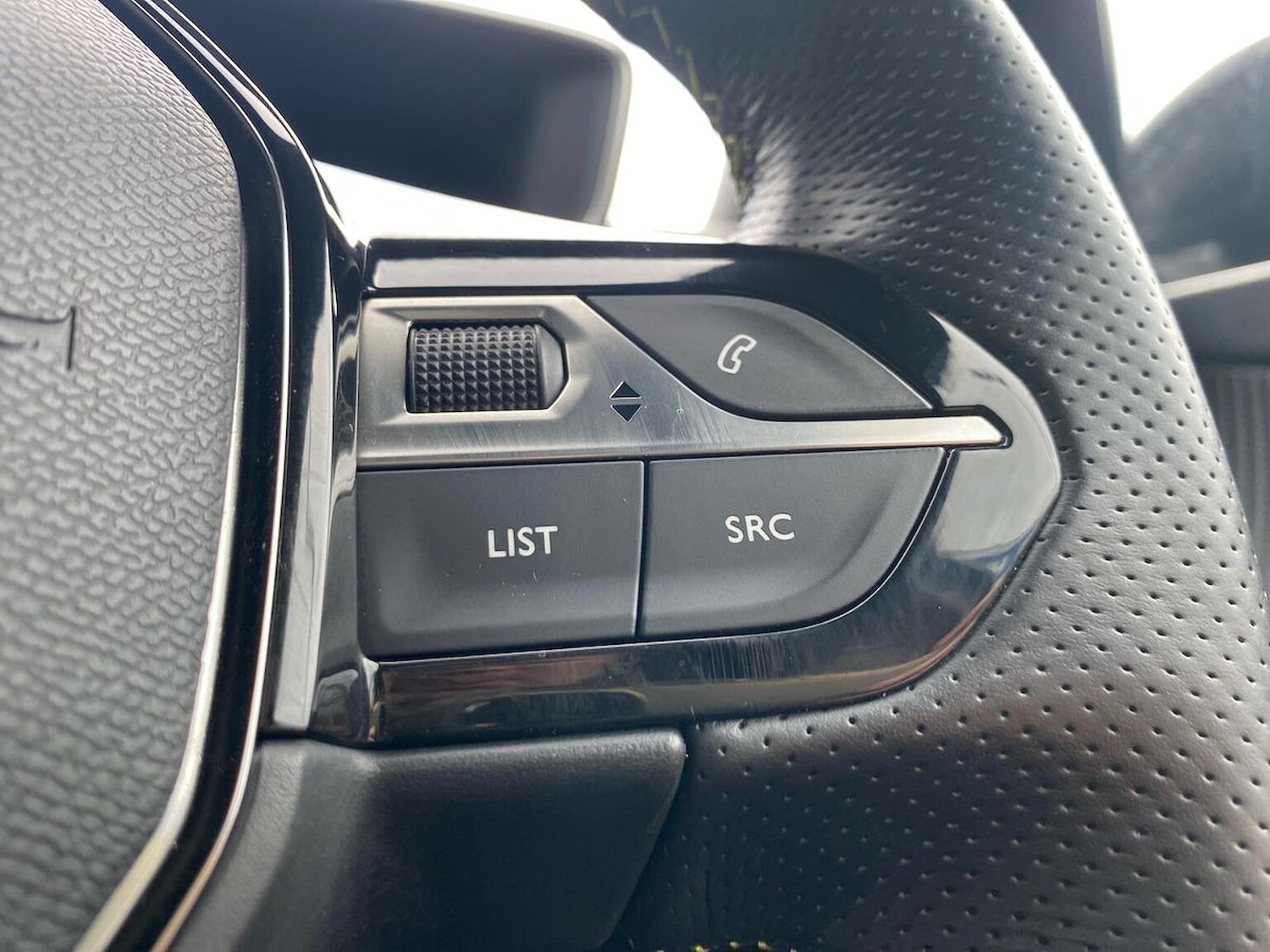 Used Peugeot 2008 2021 for sale - 78194225: Photo 26