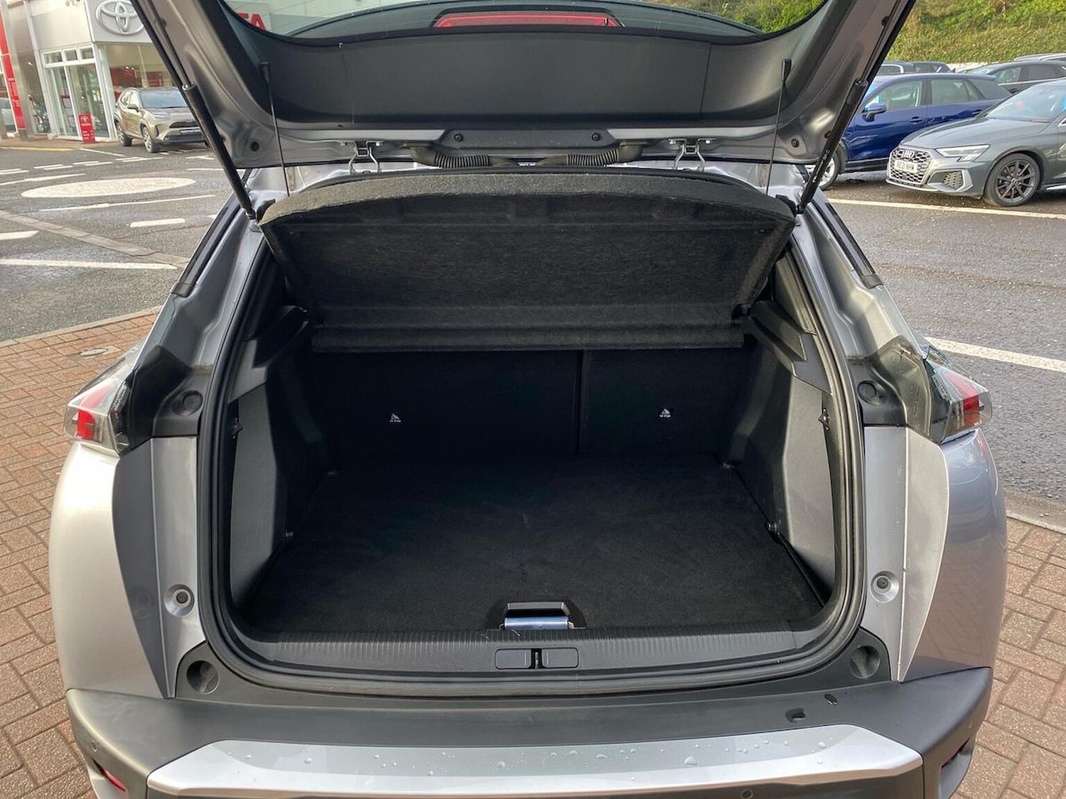 Used Peugeot 2008 2021 for sale - 76799364: Photo 17