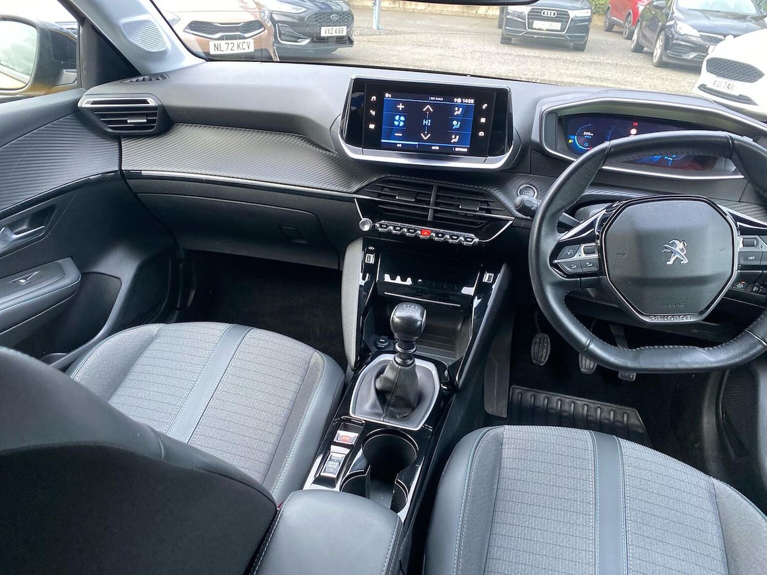 Used Peugeot 208 2022 for sale - 77629341: Photo 13