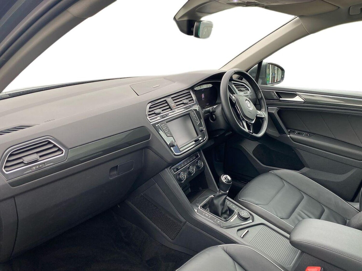 Used Volkswagen Tiguan 2016 for sale - 78195616: Photo 9