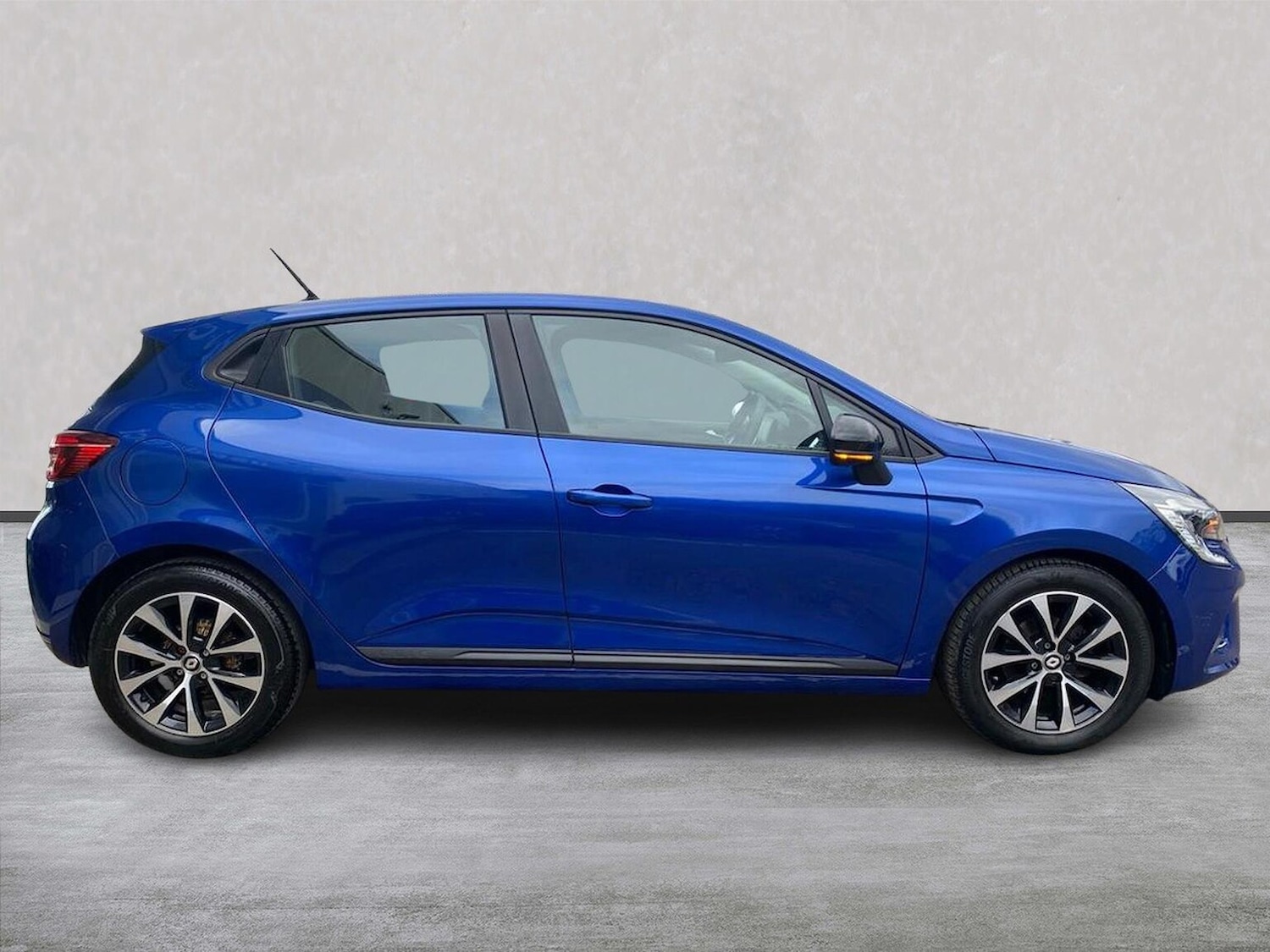 Used Renault Clio 2023 for sale - 78191015: Photo 5