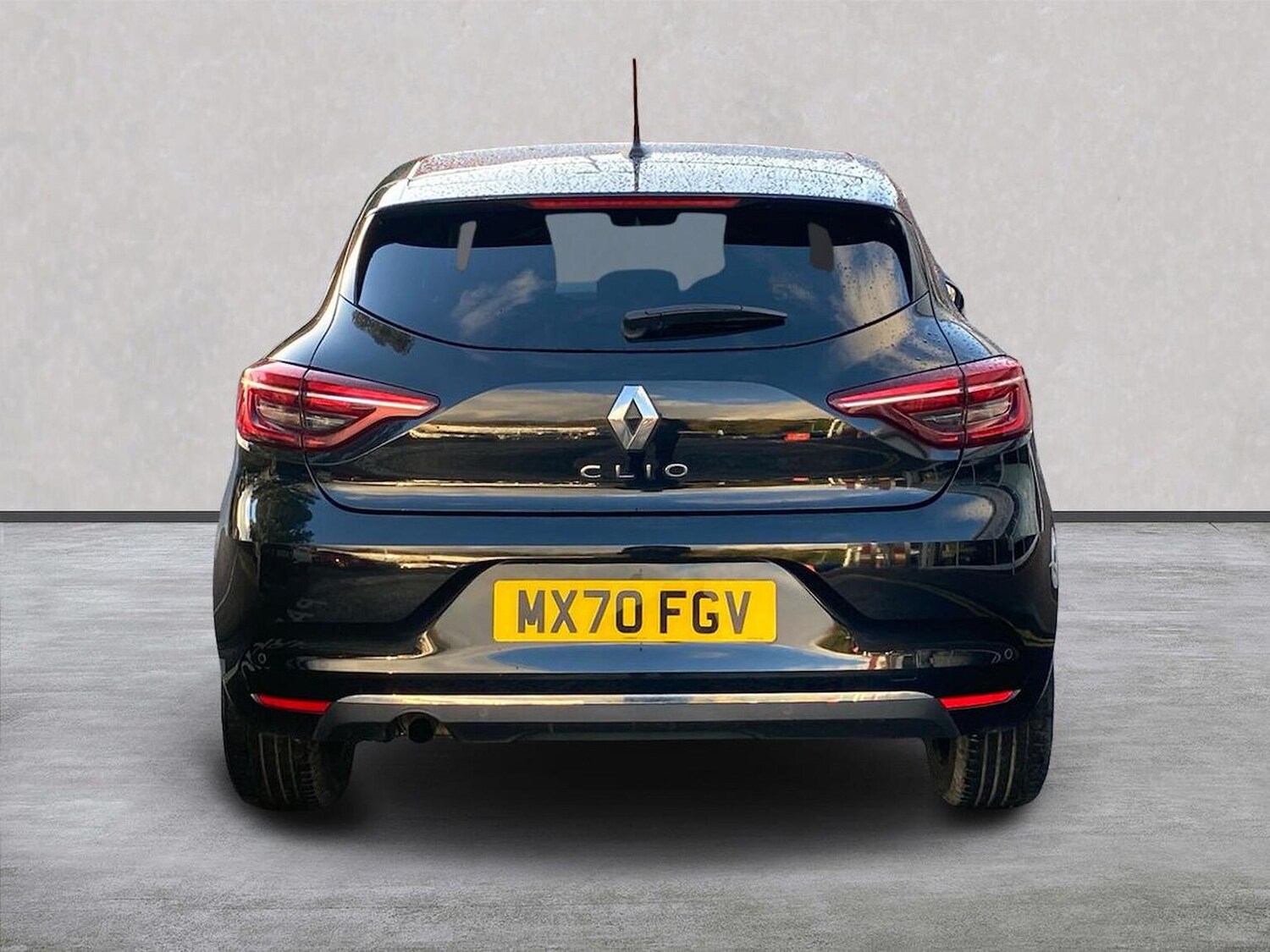 Used Renault Clio 2020 for sale - 76628123: Photo 4
