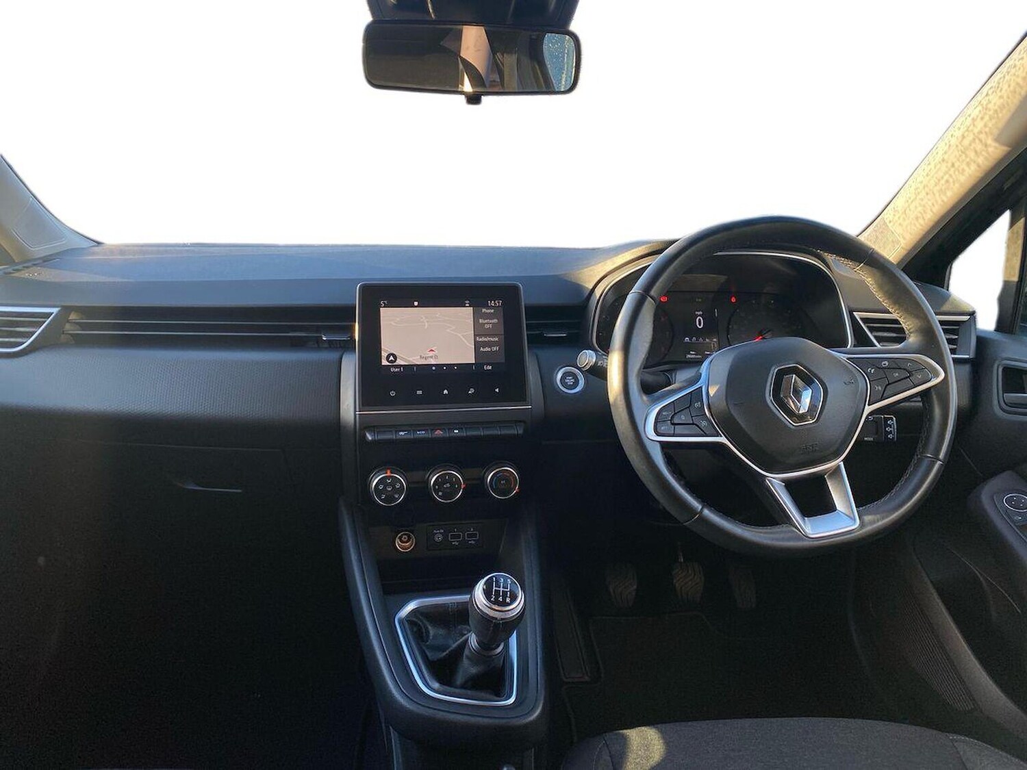 Used Renault Clio 2020 for sale - 76628123: Photo 8