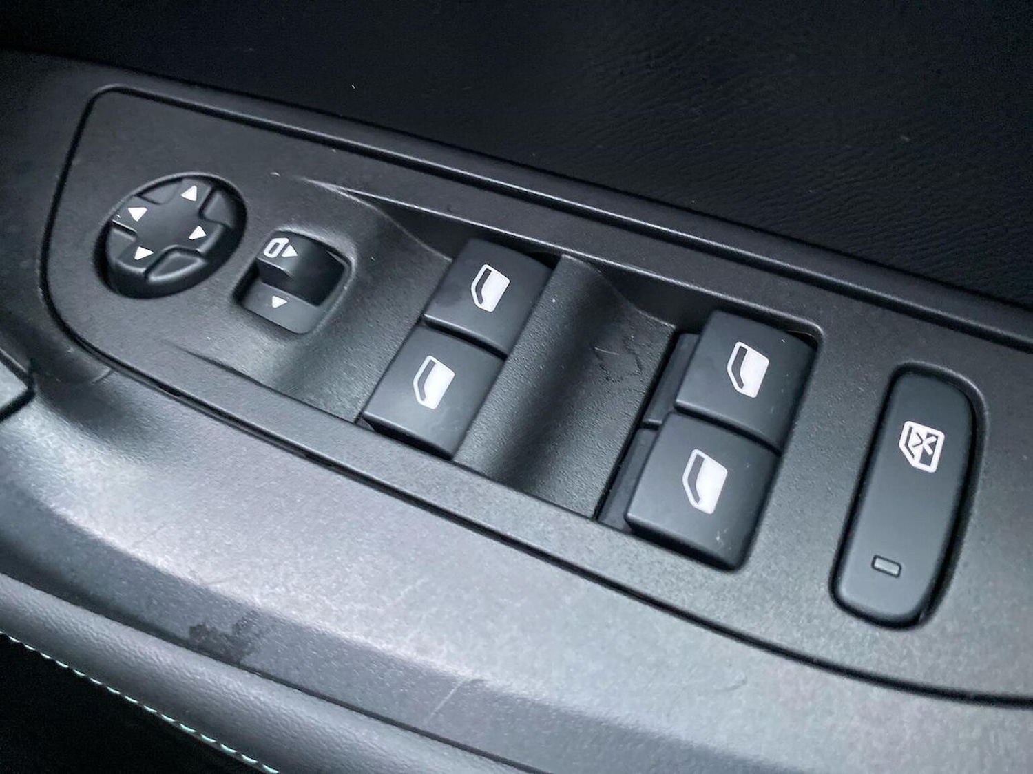 Used Peugeot 2008 2022 for sale - 77676355: Photo 21