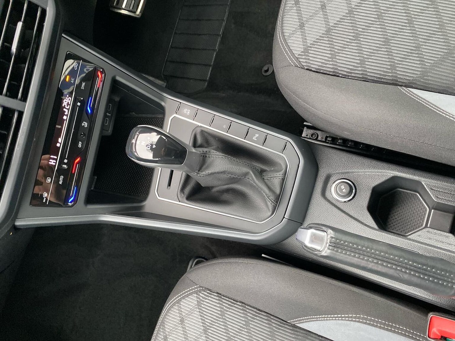 Used Volkswagen Polo 2023 for sale - 76107091: Photo 13