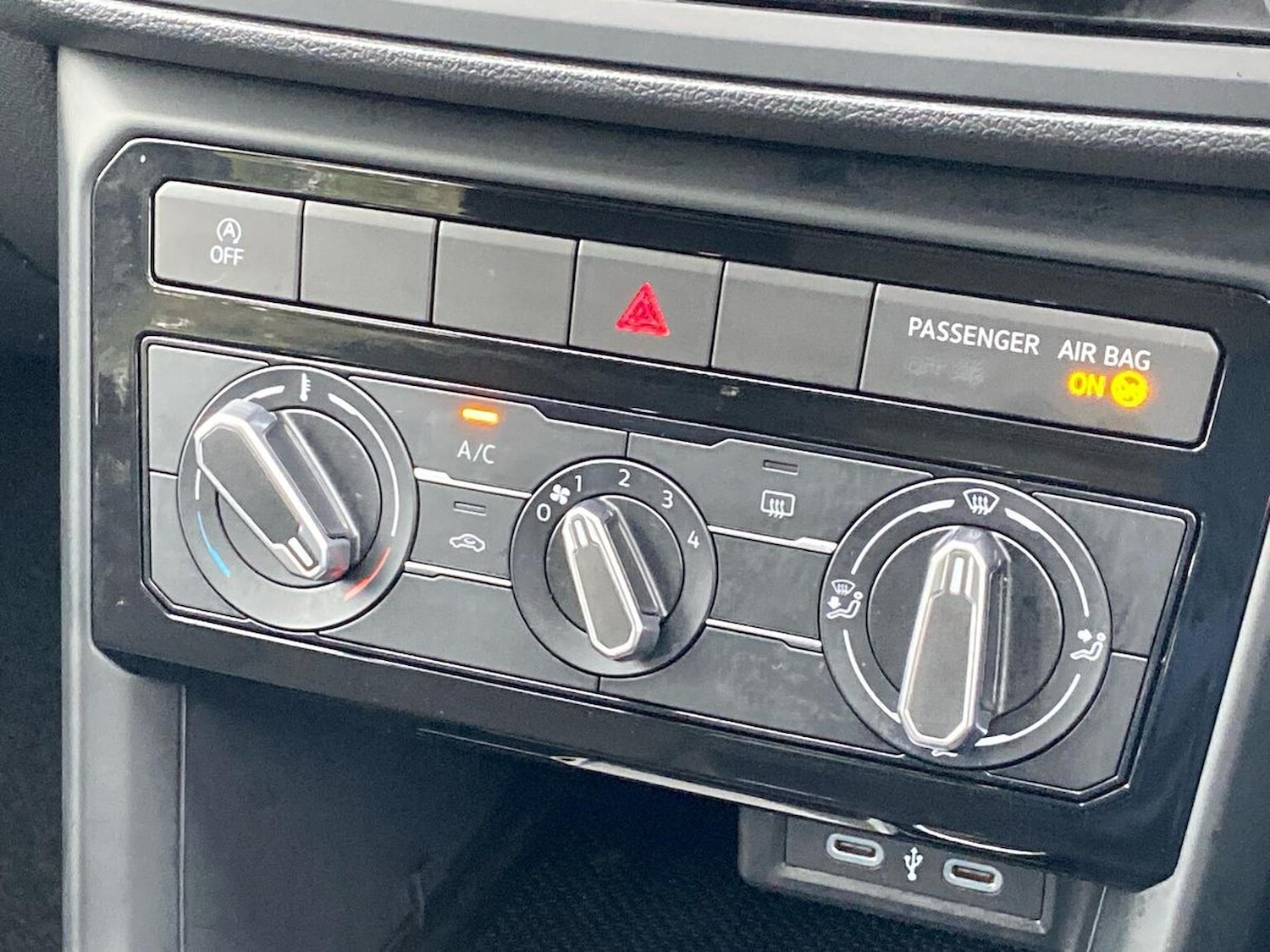 Used Volkswagen T-Cross 2023 for sale - 76107107: Photo 12