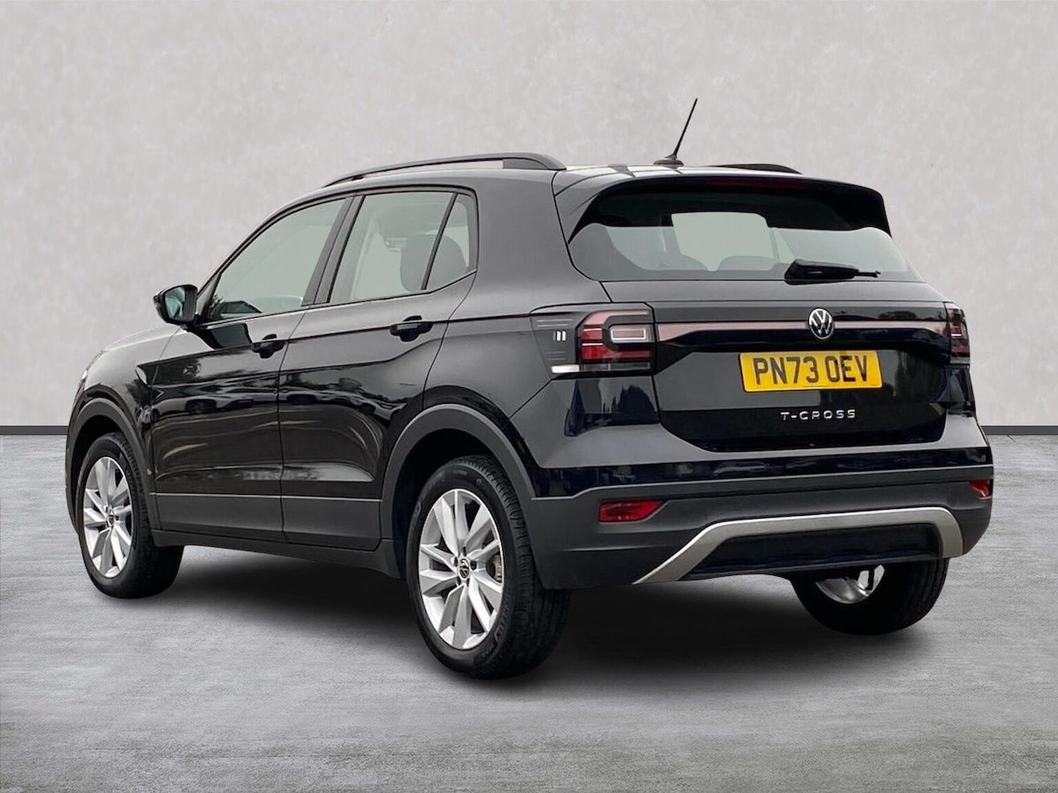 Used Volkswagen T-Cross 2023 for sale - 76107107: Photo 2