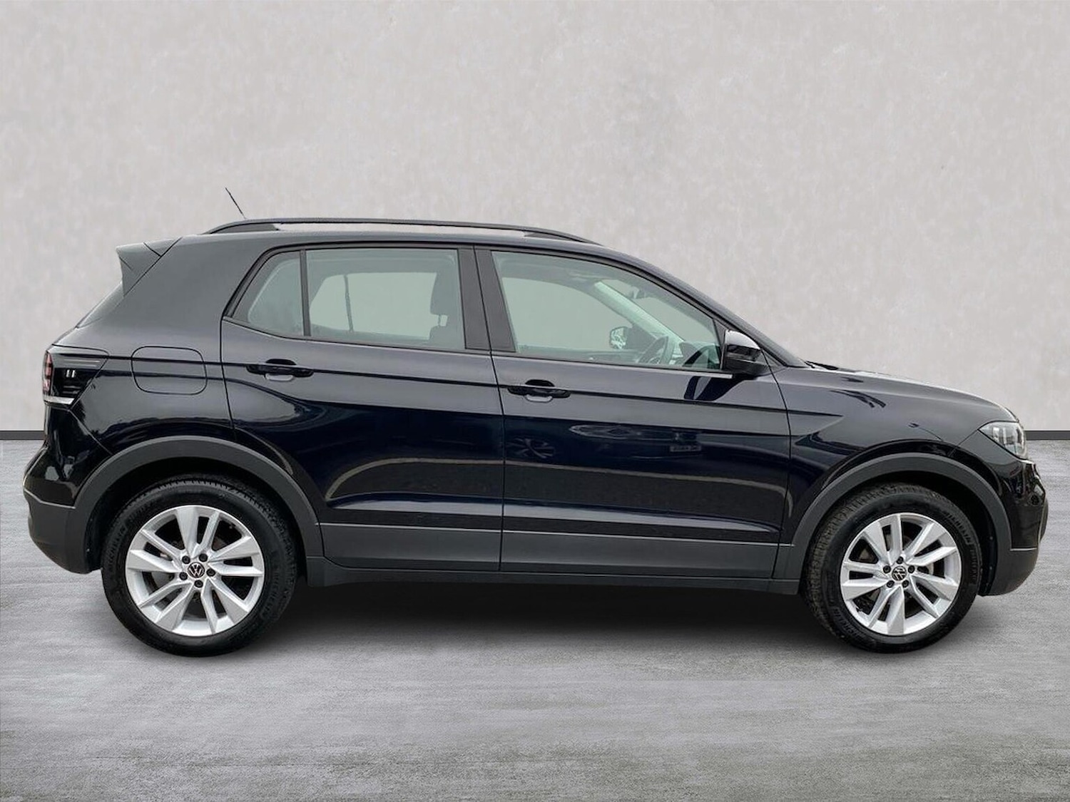 Used Volkswagen T-Cross 2023 for sale - 76107107: Photo 3