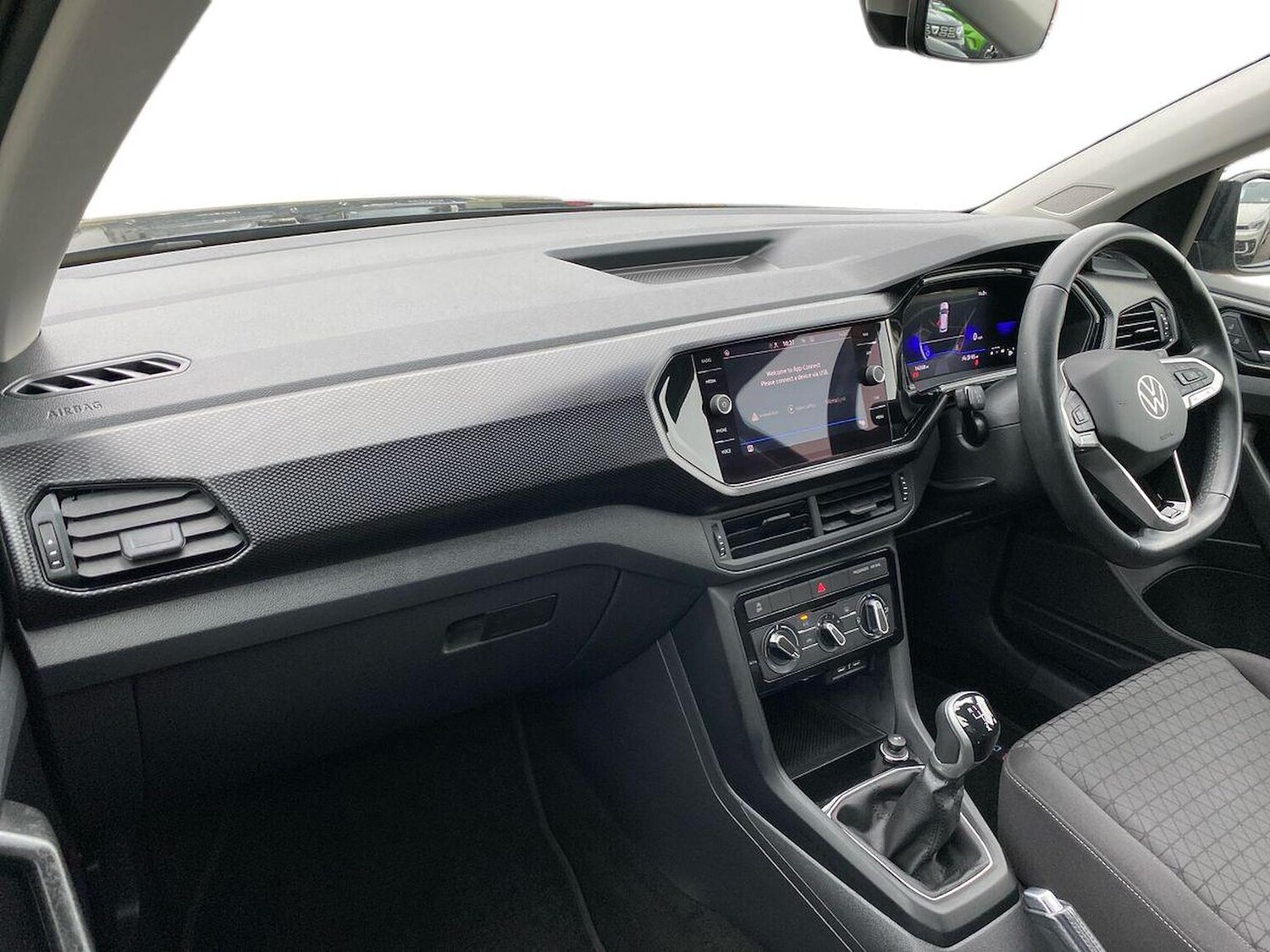 Used Volkswagen T-Cross 2023 for sale - 76107107: Photo 7